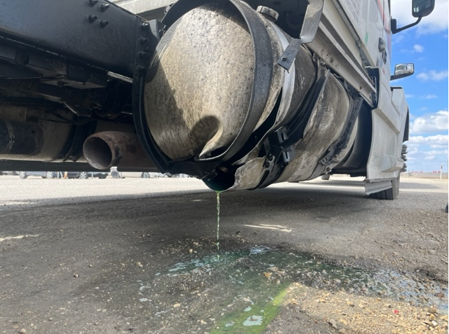 Semi truck fuel tank leaking diesel