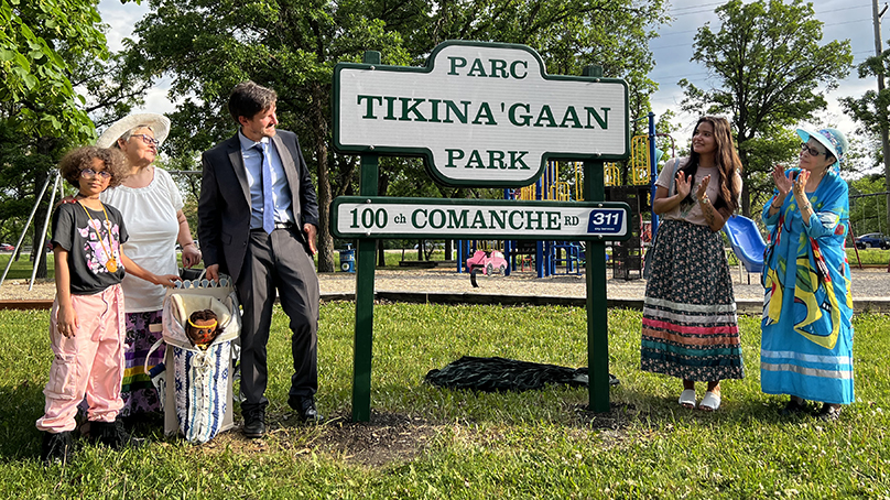 Tikina’gaan Park sign unveiling event