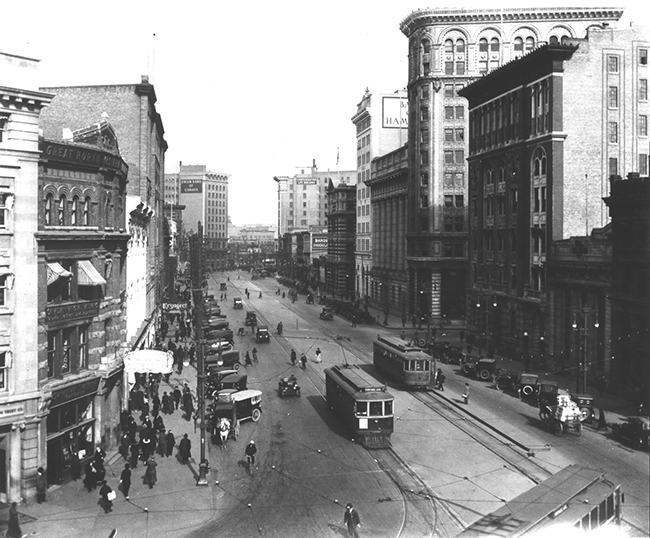 Looking north on Main Street from Portage Avenue into Bankers Row, 1919, City of Winnipeg