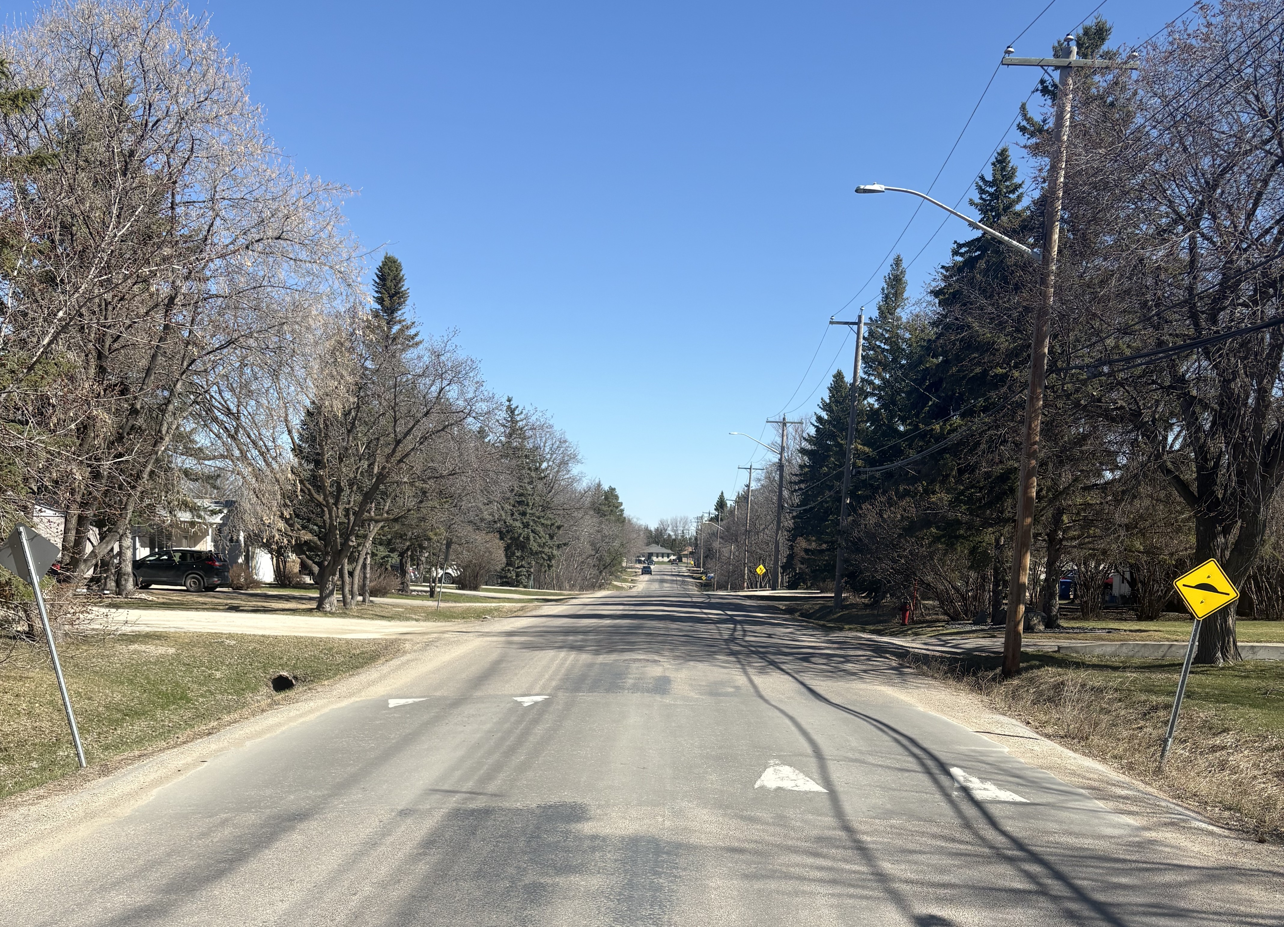 Example of speed tables on Charleswood Road