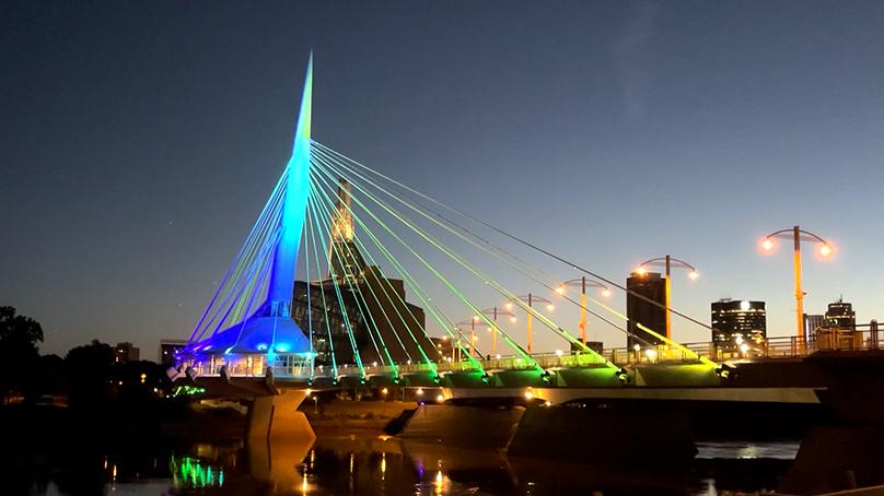 Esplanade Riel bridge with lighting