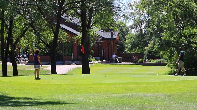 Putting green next to the clubhouse