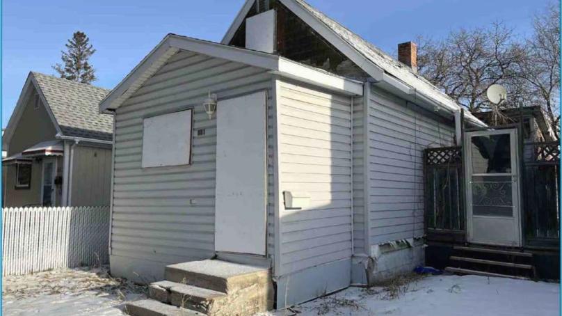Property for sale - 881 Manitoba Ave.
