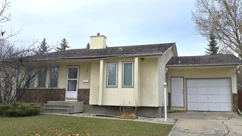 Property for sale - 26 Whicker St.