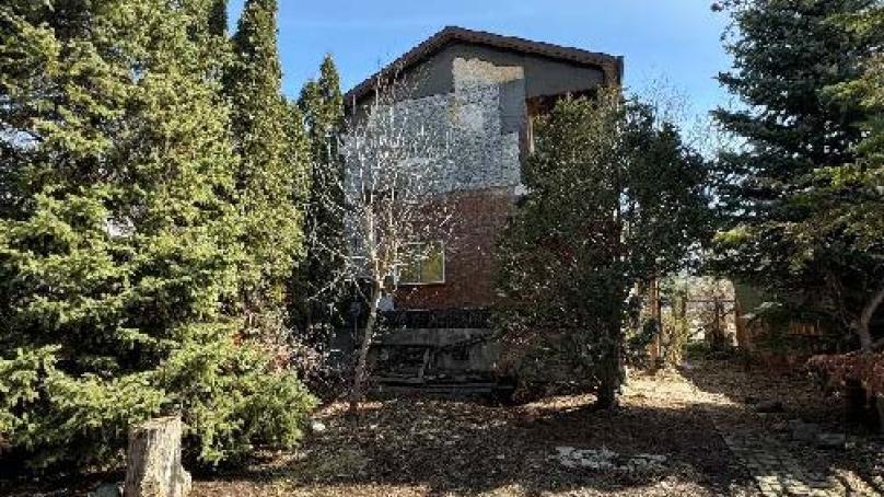 Property for sale - 274 Queen St.