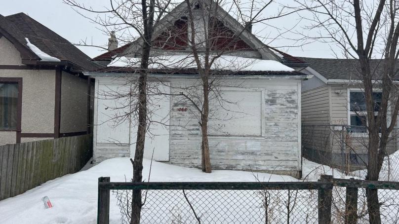 Property for sale - 368 Martin Ave. West