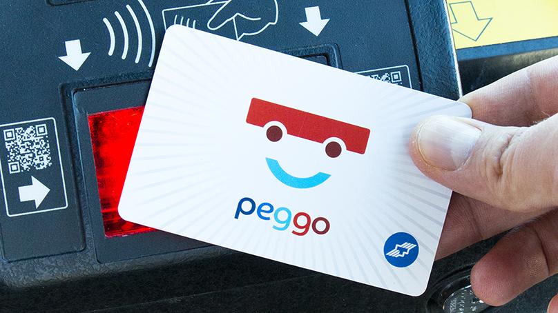 peggo card being used to pay transit fare