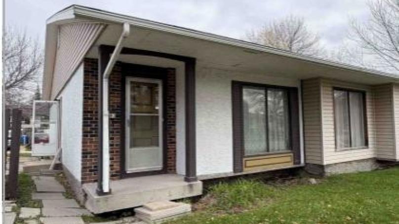 Property for sale - 793 McMeans Ave. E
