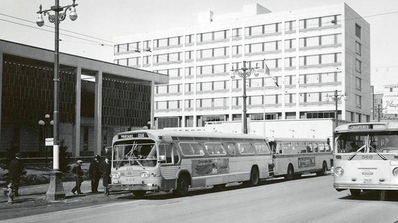 Winnipeg City Hall Photo likely taken between 1964 and 1971 COWA, Metropolitan Corporation of Greater Winnipeg fonds, Photographs, Box A2207, File 69, Item 1
