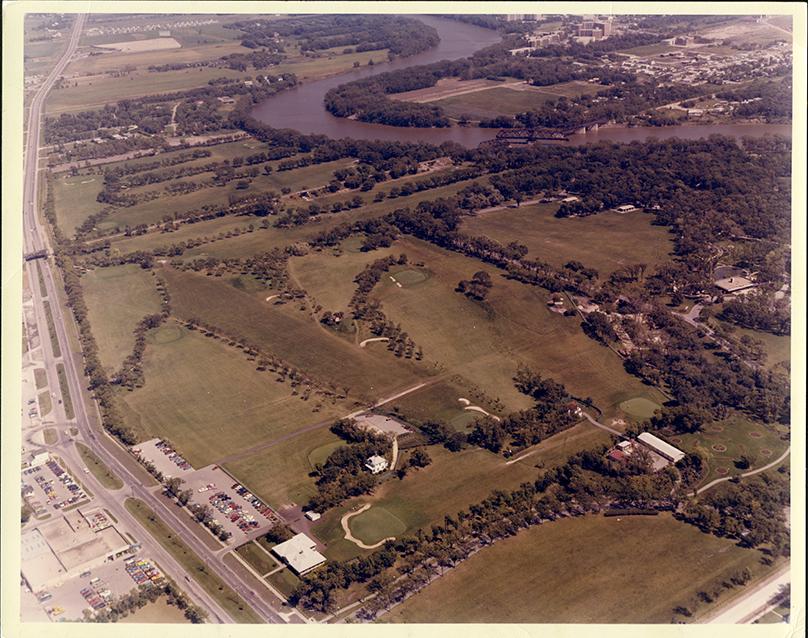 Aerial view of Kildonan Park Golf Course between 1960 and 1971, David Portigal & Co., City of Winnipeg Archives Metropolitan Corporation of Greater Winnipeg Photographs