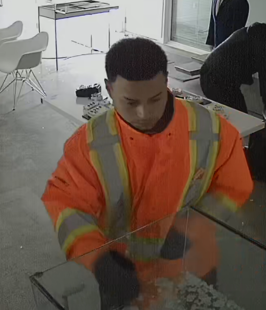 Male suspect 1 - jewellery