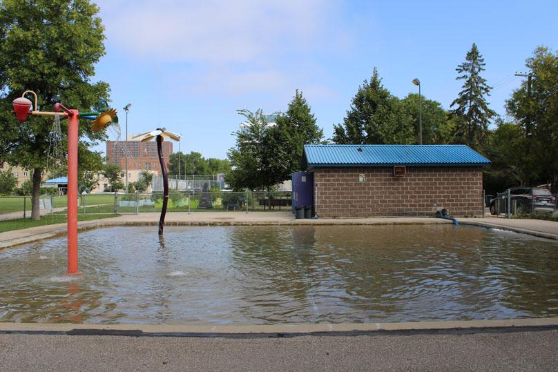 Broadway Park Wading Pool 