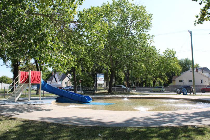 Burton Cummings Community Centre Wading Pool 