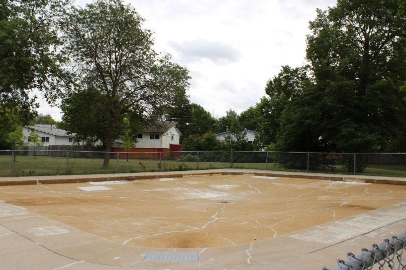 Tomlinson Park Wading Pool 