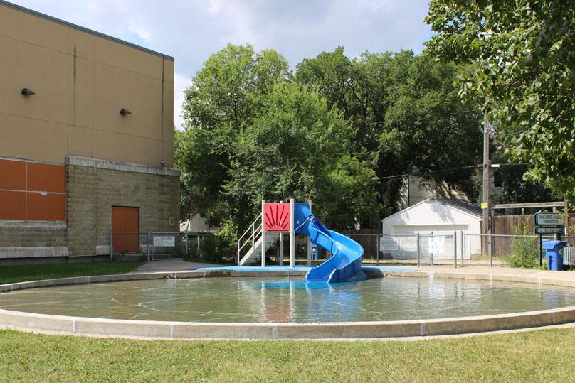 Valour Community Centre - Isaac Brock site Wading Pool 
