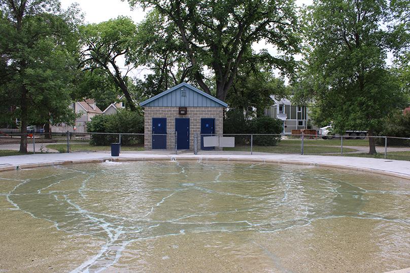 Dufferin Park Wading Pool