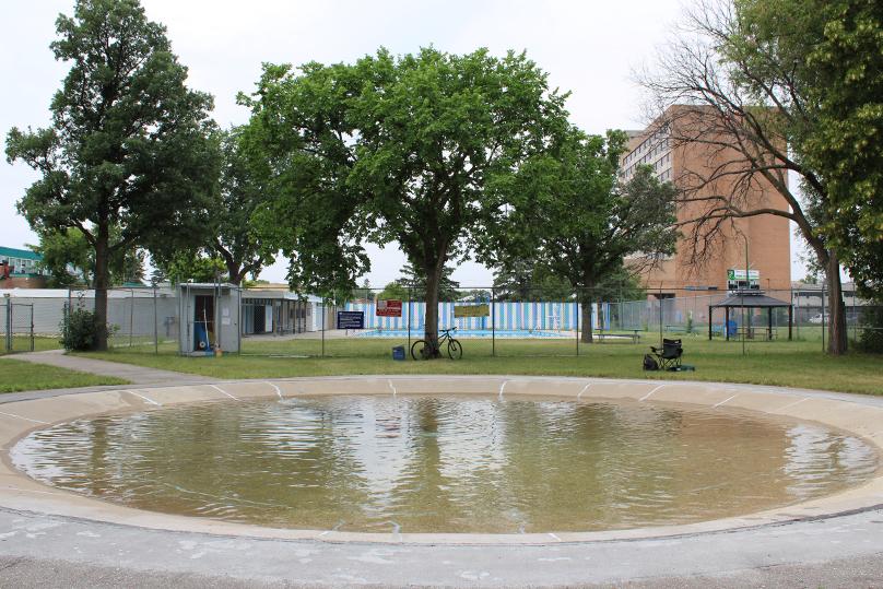 Pataugeoire Fort Garry Lions