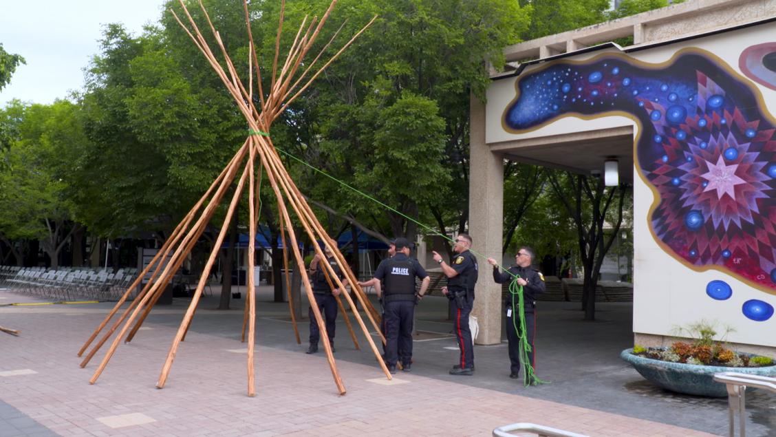 Interviews - Tipi Video